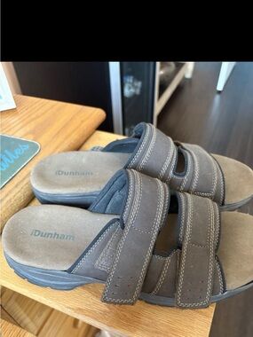 Dunham Men's Newport Slide WF Sandal size US 11 great shape dark brown slip resi
